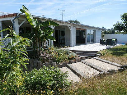 La Villa Coloniale, Chambre d'Hôtes à Mortagne-sur-Sèvre