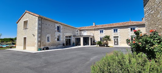 The Cottage Gazebo Bed & Breakfast (Vienna, Poitiers - Future Scope), Chambre d'Hôtes à Neuville-de-Poitou