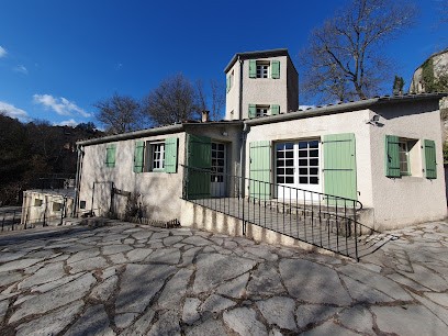 La maison au bout du chemin, Maison d'Hôtes à Avèze
