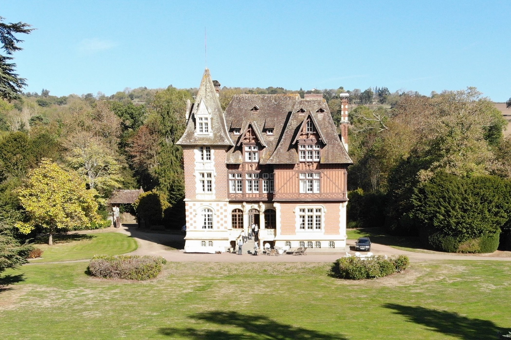 The Manor Of Bénédicte, Chambre d'Hôtes à Cahan