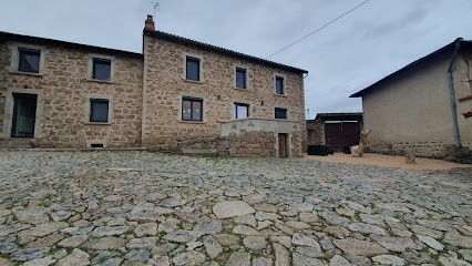 Gîte Chez Garel, Location de Vacances à Saint-Martin-Lestra