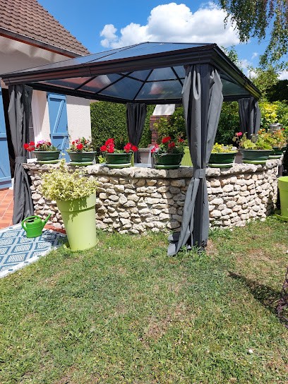 LES ACACIAS-GITE DE FRANCE-Chambres., Chambre d'Hôtes à Treuzy-Levelay