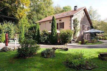 Chambres d'Hôtes et Galerie Pas de Deux, Chambre d'Hôtes à Sainte-Marie-en-Chanois