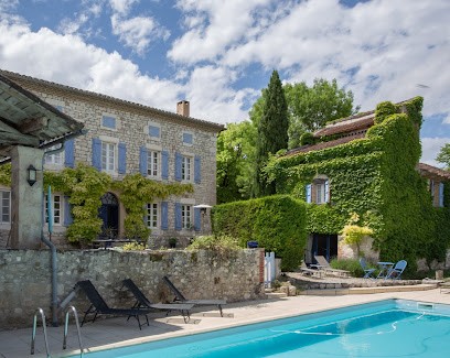 Maison Beaumont Et Son Pigeonnier, Chambre d'Hôtes au Verdier