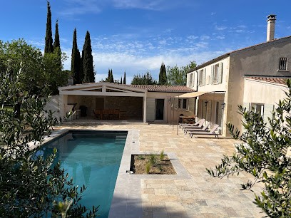 Mas des Alpilles, Location de Vacances à Eygalières