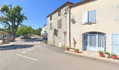 Le bistrot du Prieuré, Chambre d'Hôtes à Amions