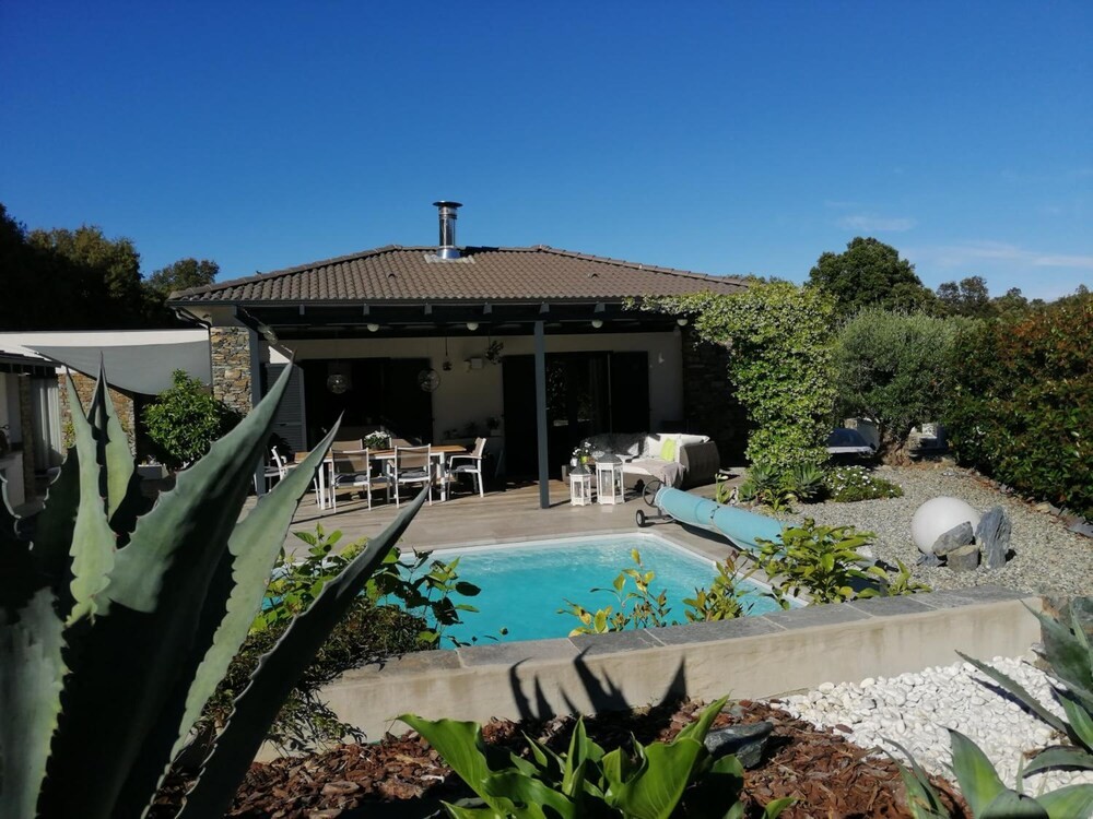 Bed and Breakfast A Sulana, Chambre d'Hôtes à Valle-di-Campoloro