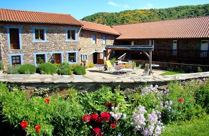 Rooms and guest table Margaridou, Maison d'Hôtes à Blesle