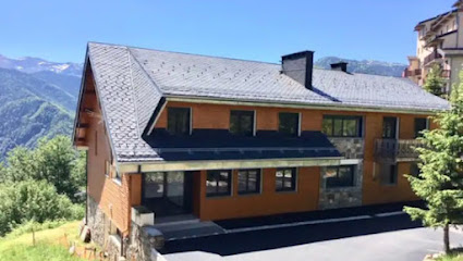 Chalet Des 3 Domaines, Gîtes Et Chambres D'hôtes Dans Les Pyrénées, Ariège, Location De Vacances à Ax-les-Thermes