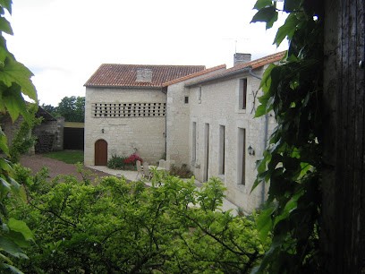 The Gauze Orchard Bed & Breakfast, Chambre d'Hôtes à Chouppes