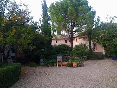 Les Jardins de la Valoussière, Maison d'Hôtes à Carsan