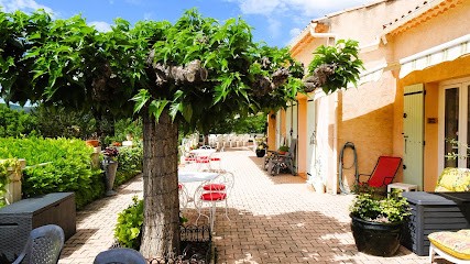 LA BASTIDE DES ROSES, Chambre d'Hôtes à Saint-Julien-d'Asse