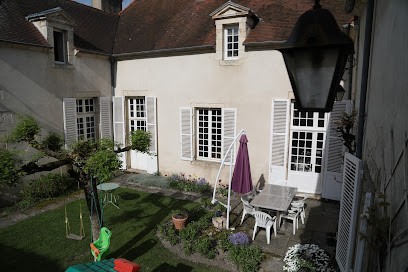 La Maison des Oiseaux, Chambre d'Hôtes à Flavigny-sur-Ozerain