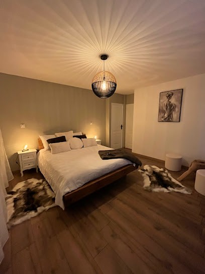 Git and spa, Maison d'Hôtes à Hautmont