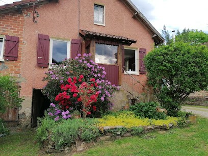 le moulin du cap, Chambre d'Hôtes à Saint-Priest-Ligoure