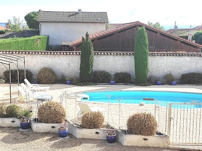 Le Clos de la Grange ( Meublé de tourisme 2 étoiles ), Chambre d'Hôtes à L'Hôpital-le-Grand