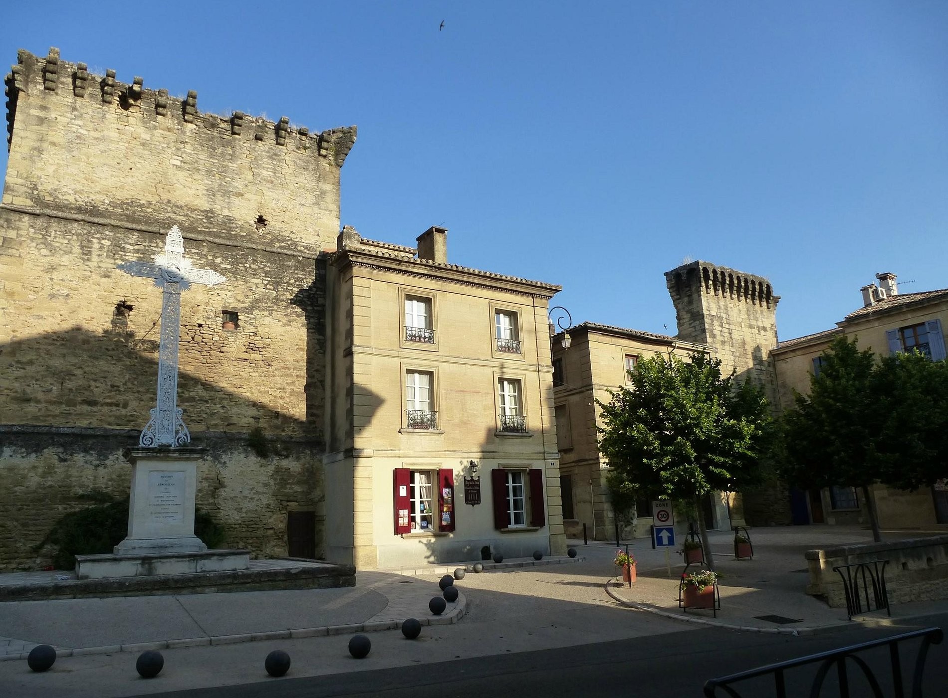 Bize de la Tour, Chambre d'Hôtes à Remoulins