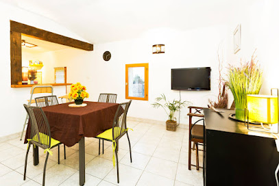 L'appart D'uzès Location De Vacances à Uzès