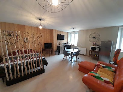 Home At Clem - Appartement Cosy, Location de Vacances à Frasne