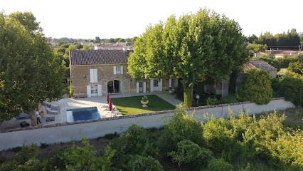 LE MAS DES FLANERAIES, Maison d'Hôtes à Althen-des-Paluds