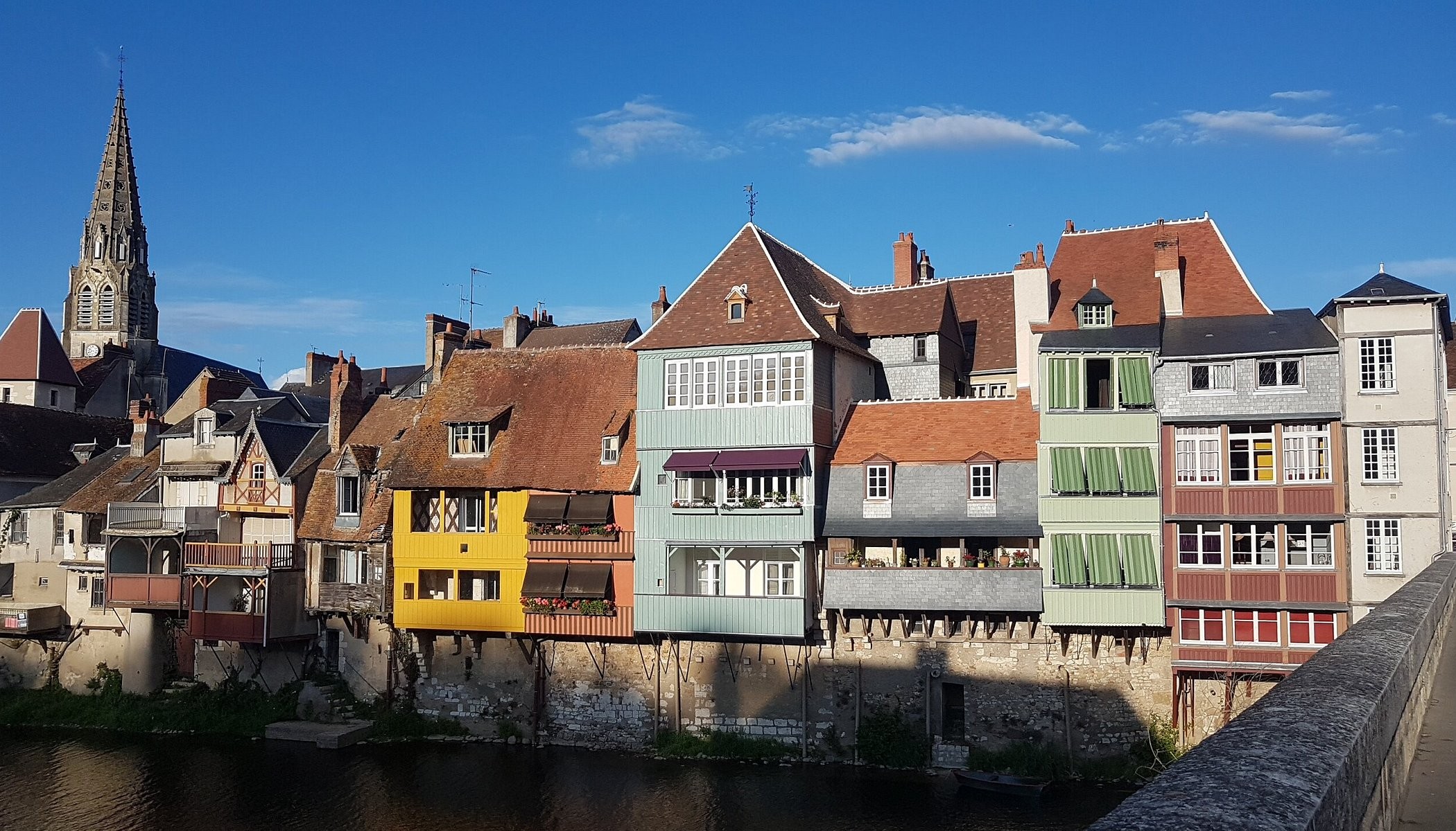 Bed & Breakfast & Home In Argenton-sur-Creuse, Chambre d'Hôtes à Argenton-sur-Creuse