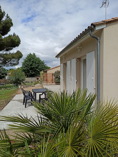 La Chênaie, Chambre D'hôtes à Linars