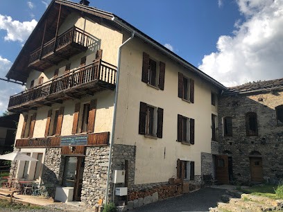 Chambres et tables d'hôtes de séjour - esprit Bio, Maison d'Hôtes à Molines-en-Queyras