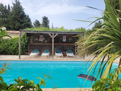 Gîte Des Suis, Location de Vacances à Villecroze