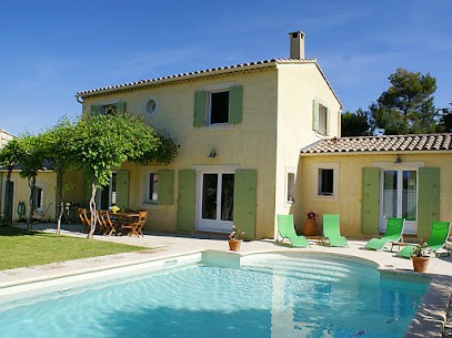 Interhome | HHD Sarl, Location de Vacances à Paris 11