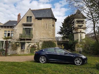 Loire Valley Medieval Getaway, Location de Vacances à Rochecorbon