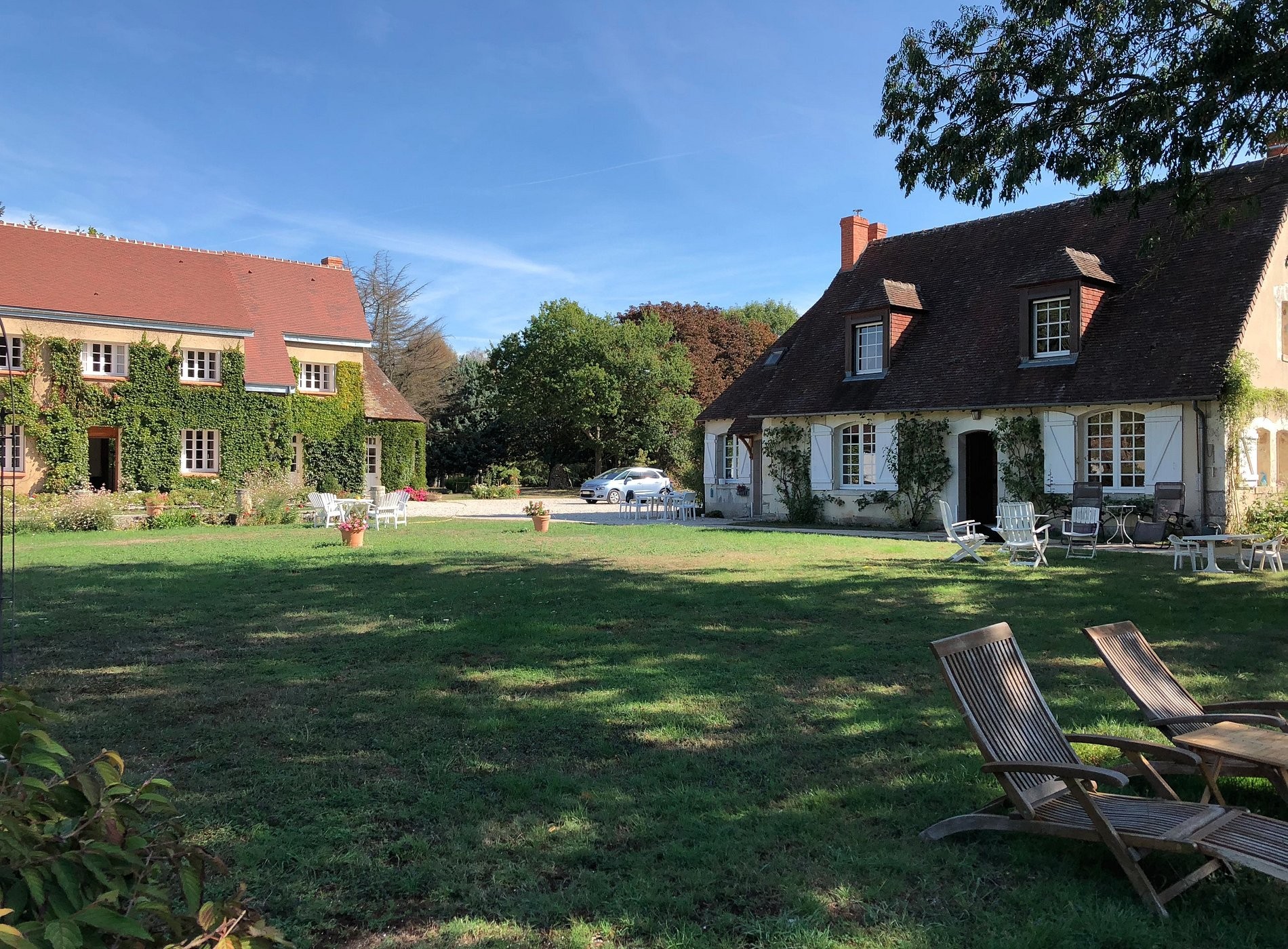 La Place Saint-Martin - Chambre d'hôtes, Chambre d'Hôtes à Marboué