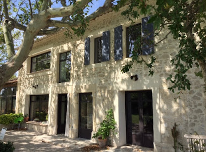 Mas Des Hirondelles, Maison D'hôtes à Châteaurenard