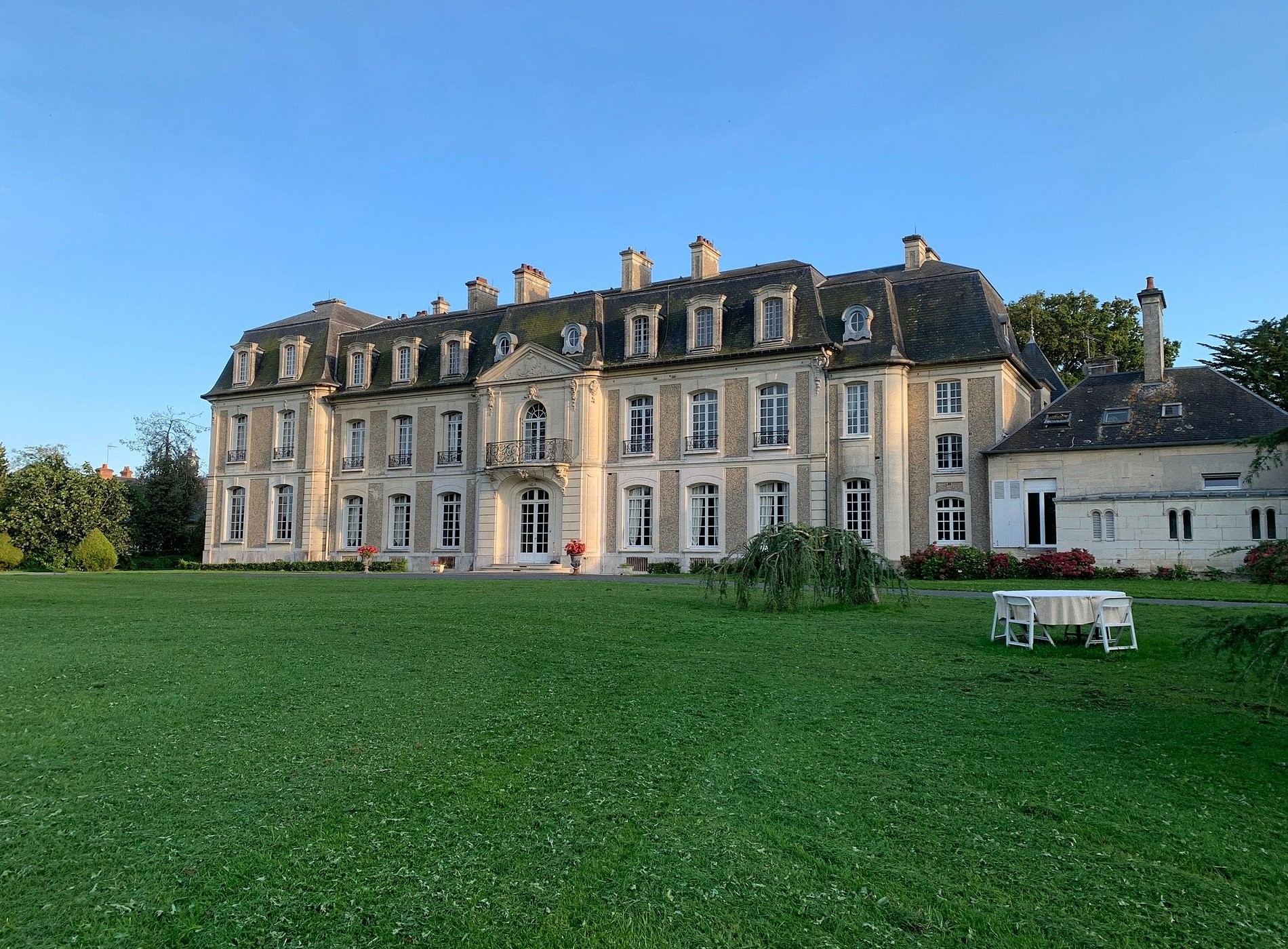 Le Château Des Monts, Chambre d'Hôtes à Barbeville