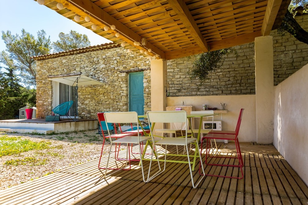 Les Jardins d'Eleusis, Chambre d'Hôtes à Murs
