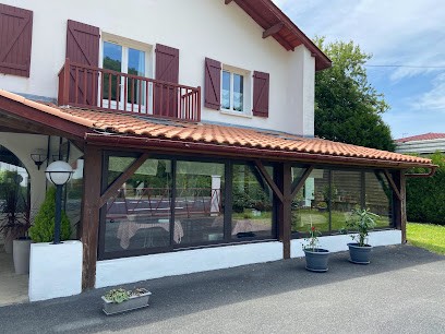 MAISON AMORAINA, Chambre d'Hôtes à Ascarat