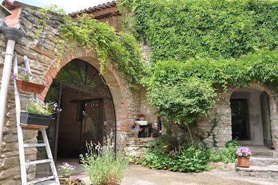 UNE AUTRE PROVENCE, Location de Vacances à Saint-Sauveur-de-Cruzières