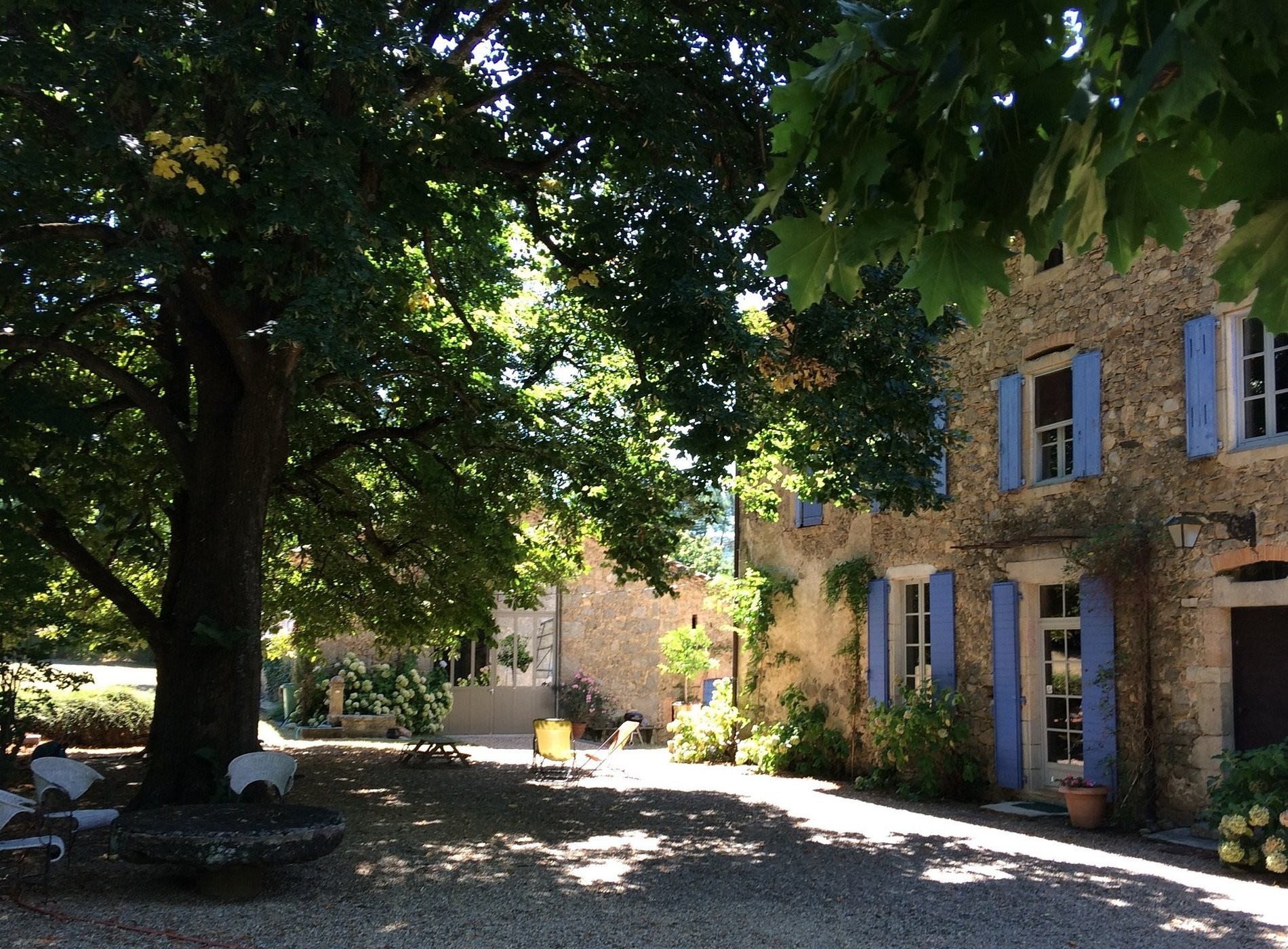 Chambres D'hôtes Le Mas De La Grande Baraque, Chambre d'Hôtes à Lasalle