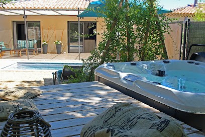 Location Côté Roque, Location de Vacances à La Roque-sur-Pernes