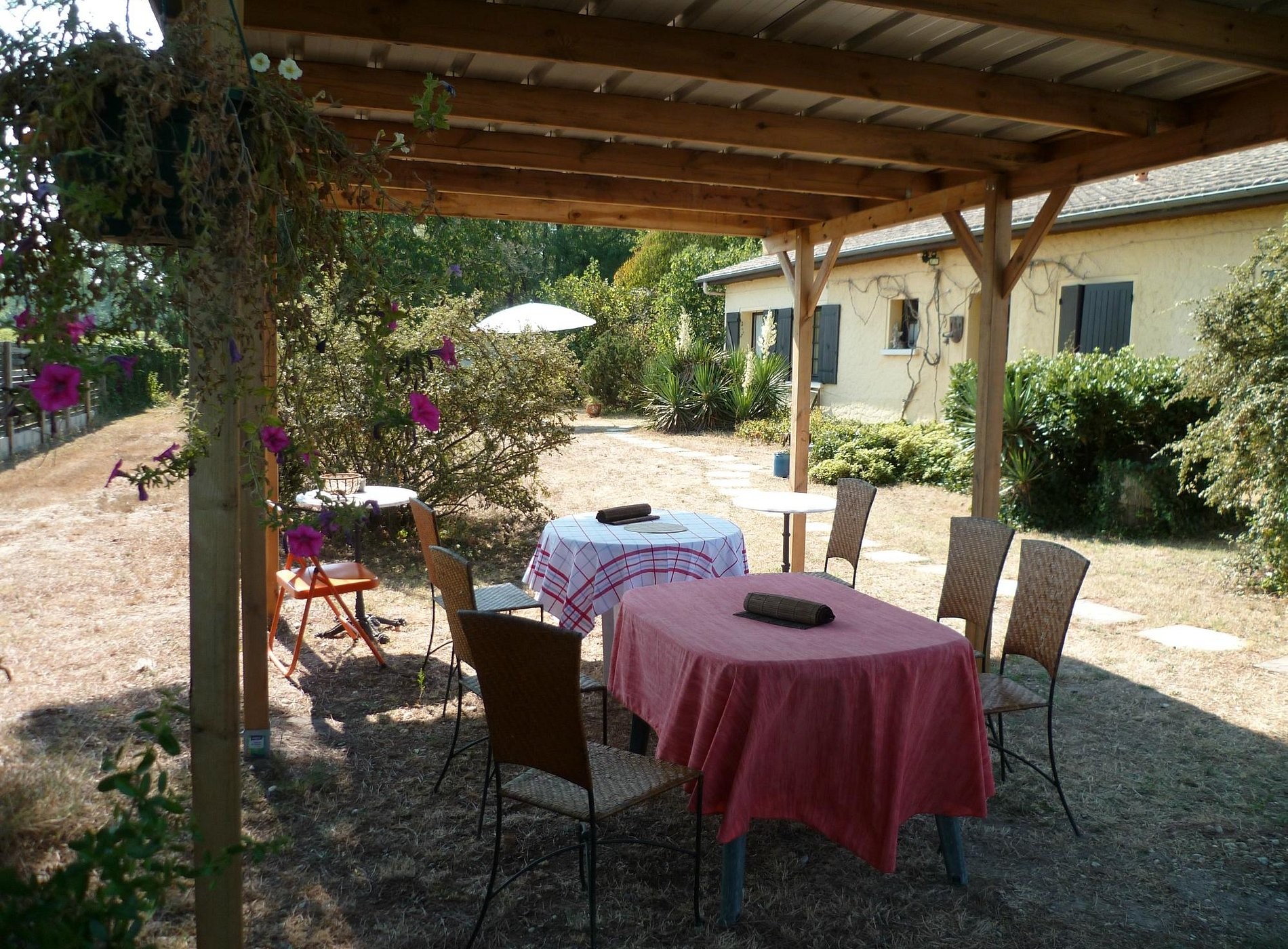 Chante l'Oiseau, Chambre d'Hôtes à La Brède