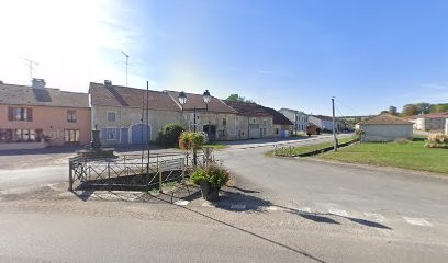 Robert Roger, Chambre d'Hôtes à Vouthon-Bas