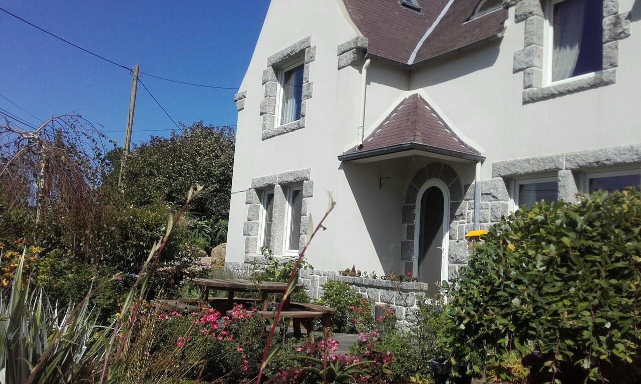 Les Chambres De Kermenguy, Chambre d'Hôtes à Sibiril
