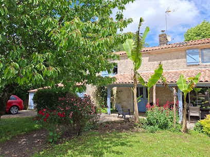 The Cornflowers Holiday Home, Location de Vacances à Lairoux