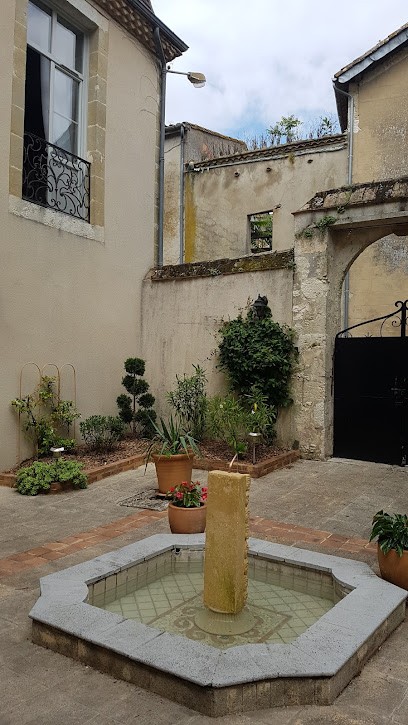 Les Remparts de la Bastide, Chambre d'Hôtes à Castillonnès