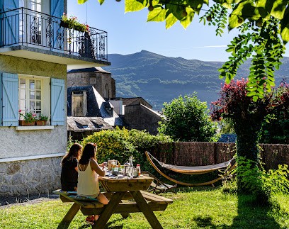 Pyrenees Cycling Lodge, Chambre d'Hôtes à Saint-Savin