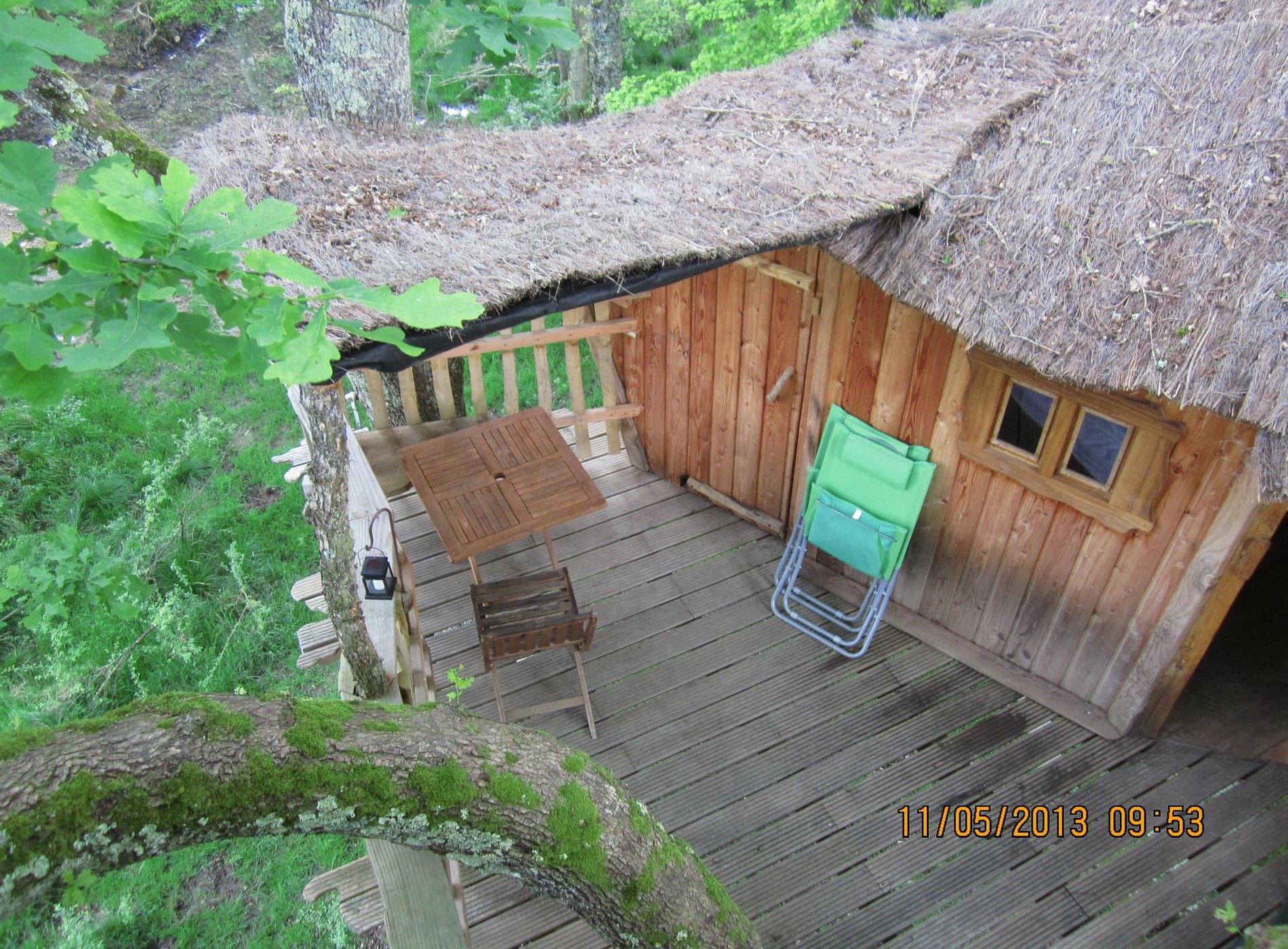 Les Cabanes De Chanteclair, Chambre D'hôtes à Chalais