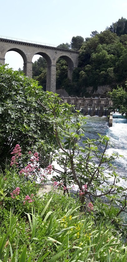 moulin de l'aqueduc, Chambre d'Hôtes à Fontaine-de-Vaucluse