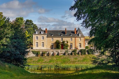 Château de la Huberdière, Chambre d'Hôtes à Nazelles-Négron