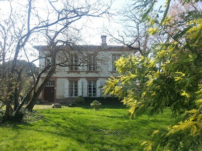 Chambre d'hôtes Est / Ouest, Chambre d'Hôtes à Saint-Sardos