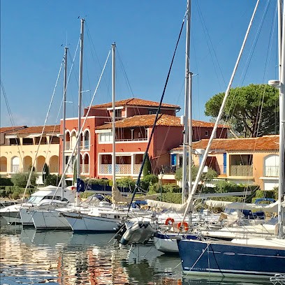 Ferienwohnung Alamic, Location de Vacances à Grimaud
