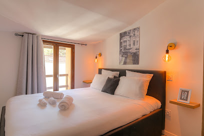 La Suite Neuvilloise, Maison D'hôtes à Neuville-sur-Saône